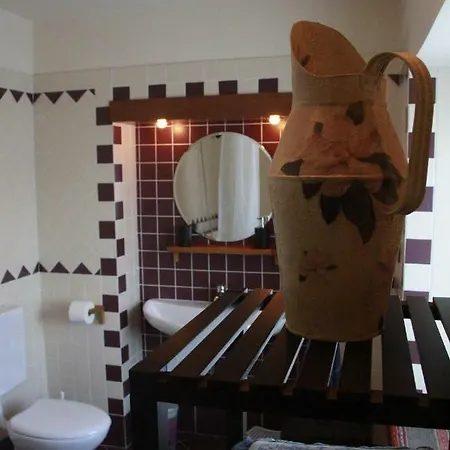 Rifugio Escursionistico Le Lunelle Lodge Mezzenile
